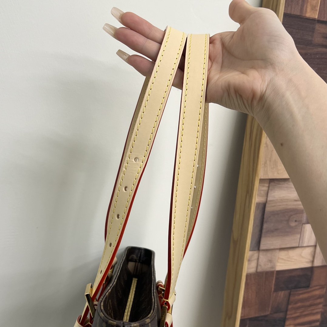 LV Monogram Signature Shoulder Bag - Image 5