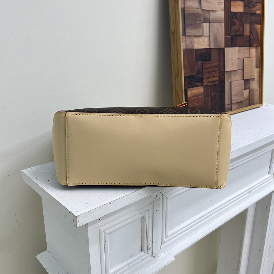 LV Monogram Signature Shoulder Bag - Image 6