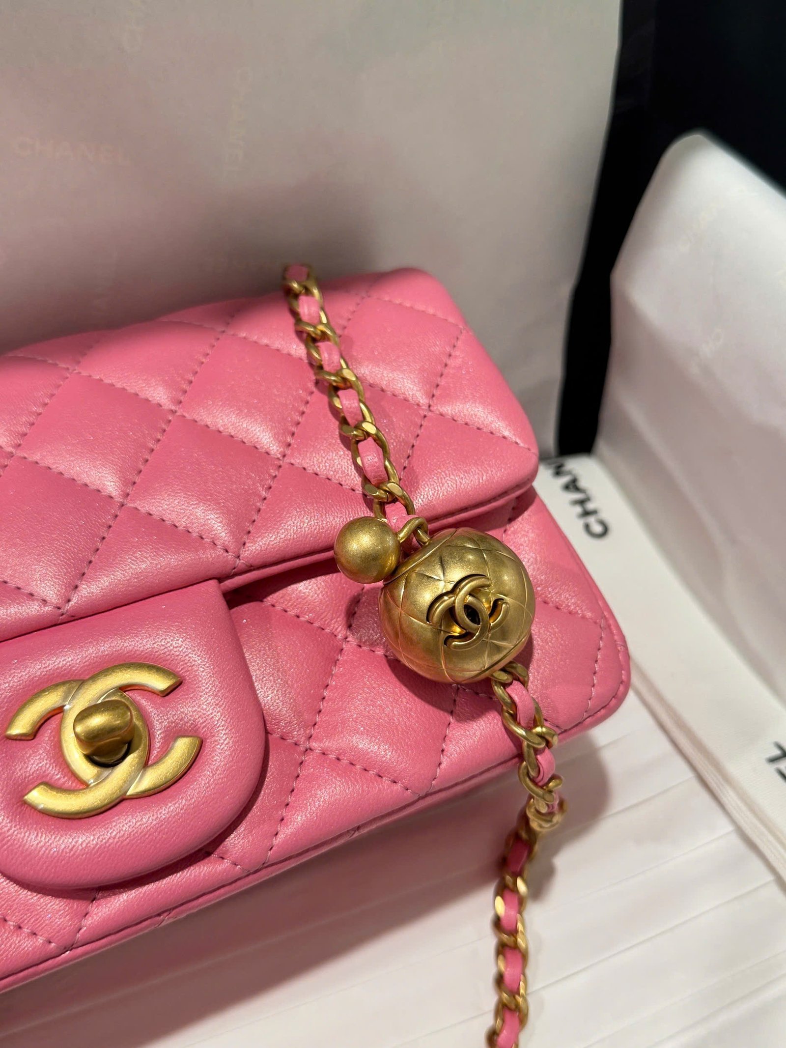 Chanel Classic Bell Bag Like Auth Handbags Bink Lock Gold Smooth Leather 20cm - Image 7
